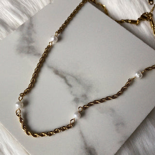 Paris Pearl Necklace