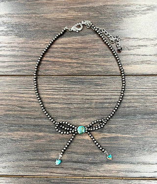 The Bead Necklace-bow