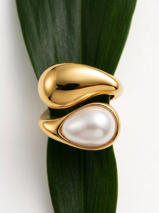 Echo – Gold Faux Pearl Adjustable Statement Ring