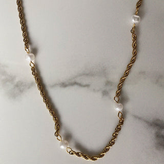 Paris Pearl Necklace