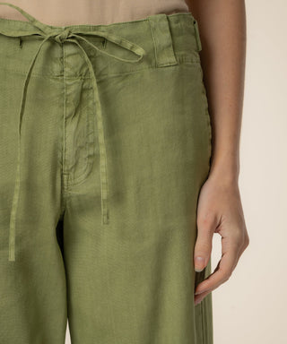 Kut From The Kloth-Kate Linen High Rise Crop Wide Leg in Celery