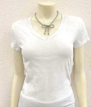 the bow necklace