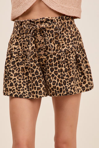 Leopard Twill Denim Pintucked Button Shorts